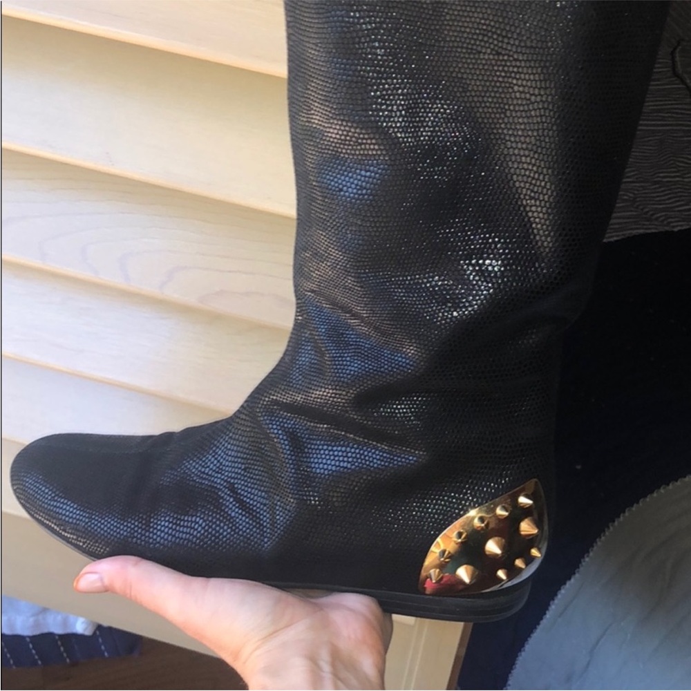 ✨🖤 Giuseppe Zanotti Black shiny textured
Leather Boot🖤✨ - Picture 2 of 16